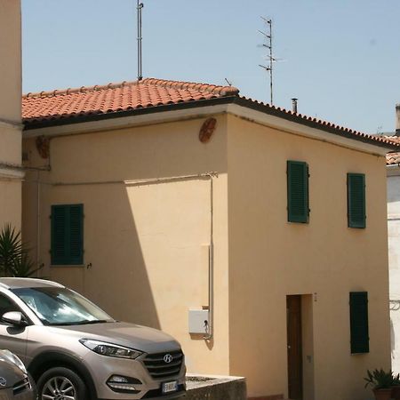 Апартаменты Borgo Antico Монтемарчано Экстерьер фото